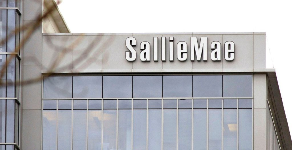 Are Sallie Mae Student Loans Federal or Private?