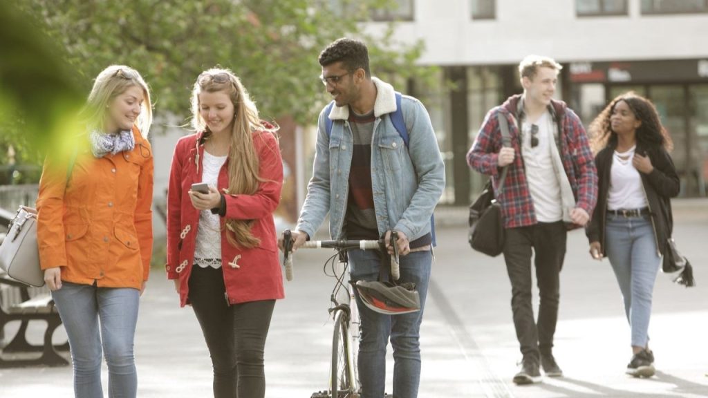 When To Consider Getting A Personal Loan As A Student